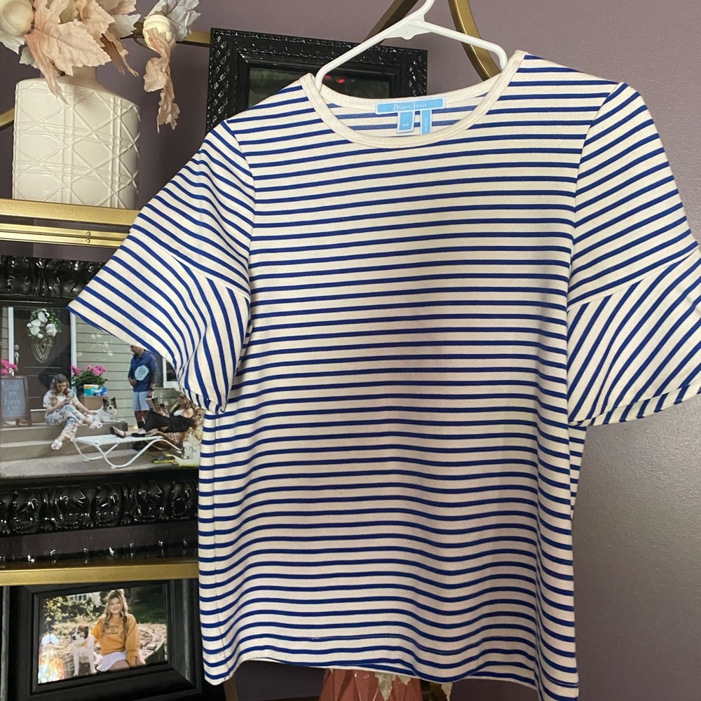 Draper James Stripped, flare sleeved top. XS
